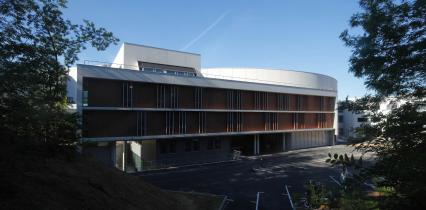 Longue portée atrium en verre préfabriqués Structure en acier de